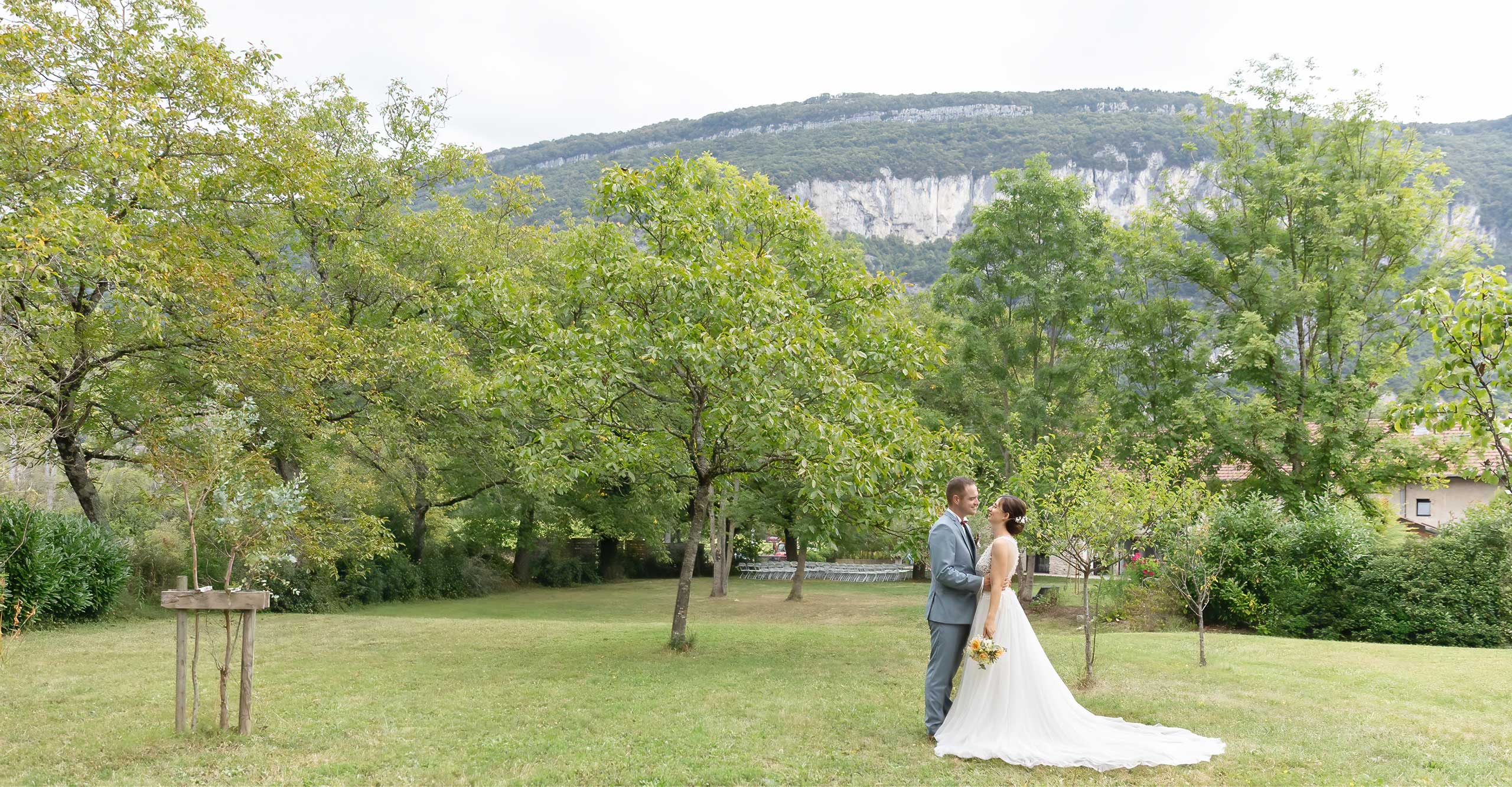 mariage à la maison des apôtres à Chindrieux